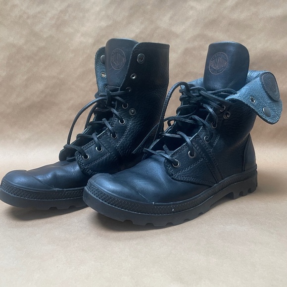 Boots - Picture 1 of 2